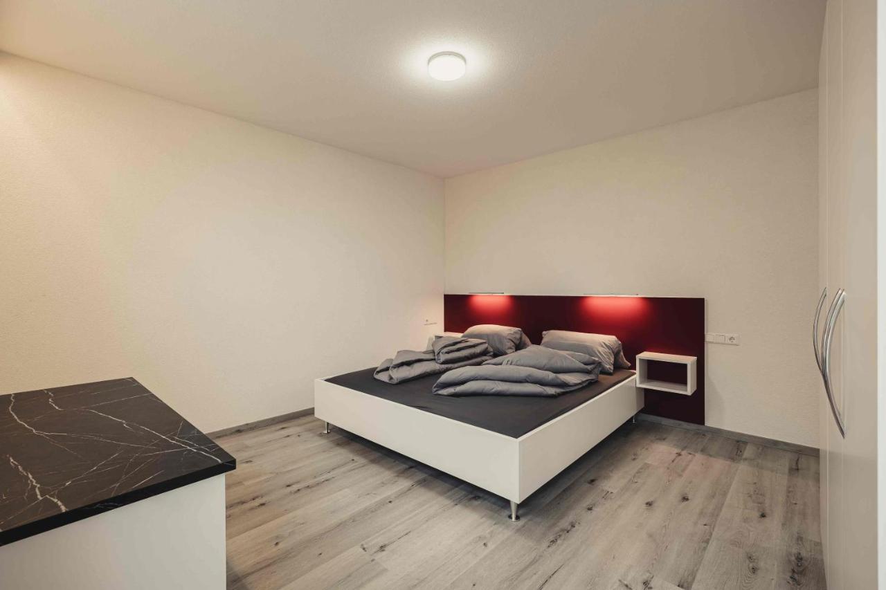 Ferienwohnungen Und Boardinghouse Heimbach In Renchen Extérieur photo
